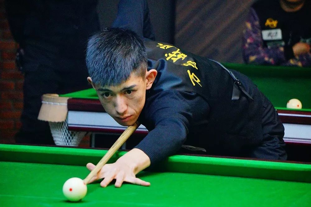 这一决定受 这一决定受